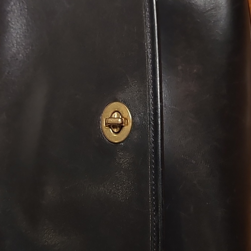 Coach Black Leather Crossbody Bag with Gold Hardware - Picture 2 of 16